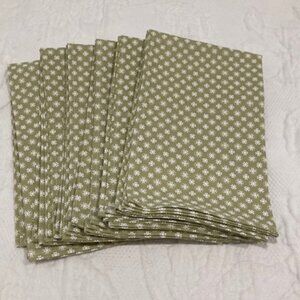 Green and White Patterned Dining Napkins - Set of 6